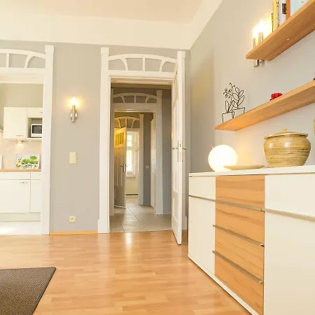 Dora Apartment *
