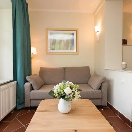 Dora Apartment *